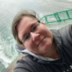 Meet your Posher, Bobbie